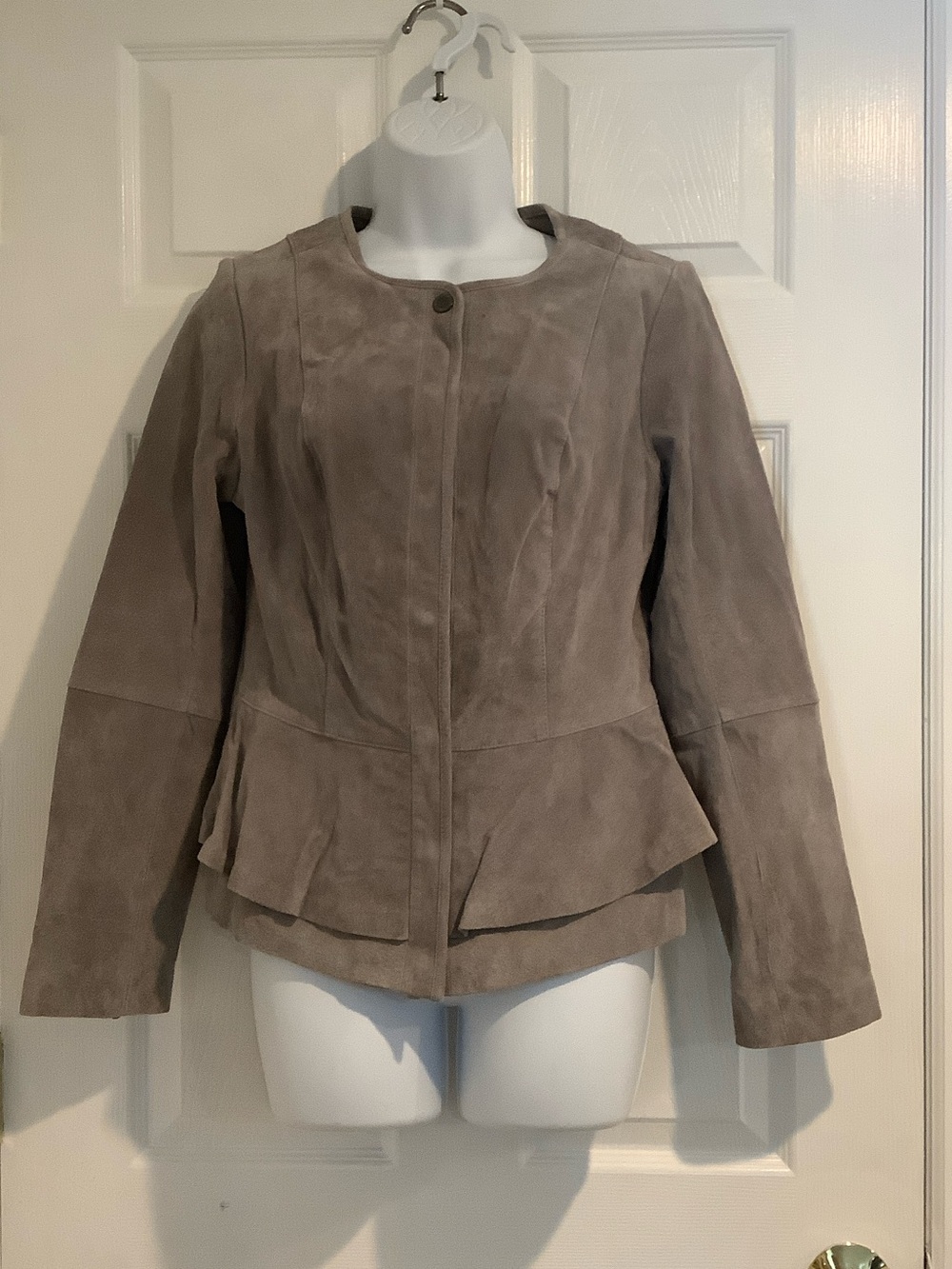 ISAAC MIZRAHI LIVE Gray Authentic Leather/Suede Fitted Ruffled Fall Jacket 4